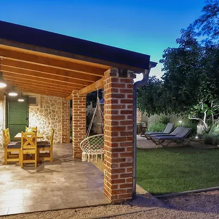 Stone Fantasy זאדאר