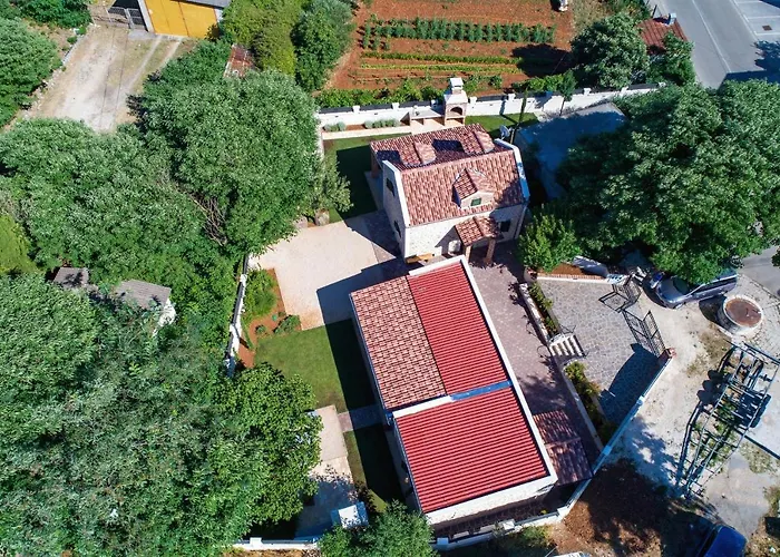 Stone Fantasy Ferienhaus Zadar