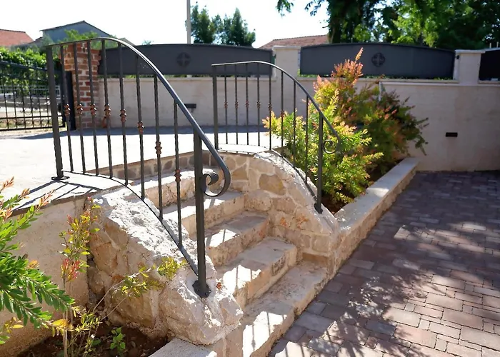 Stone Fantasy Задар